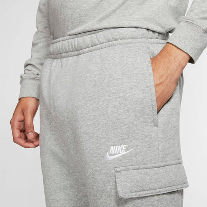 Calças de Fato de Treino Cinzentas para Homem Nike Club Cargo